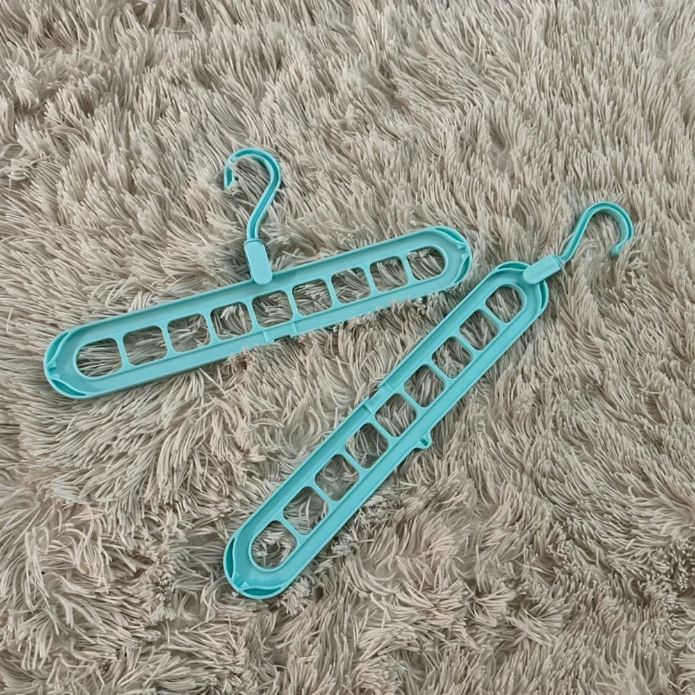 Colorful Closet Organizing Hangers Set